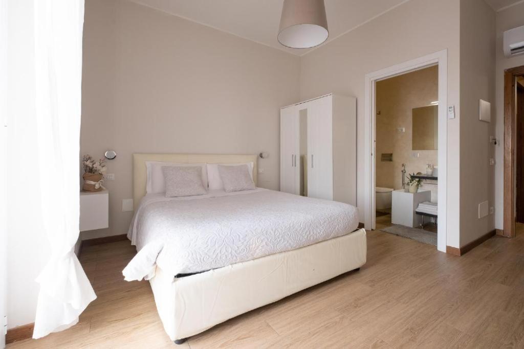 Cute And Cozy Apartment Train Station Bergamo Esterno foto